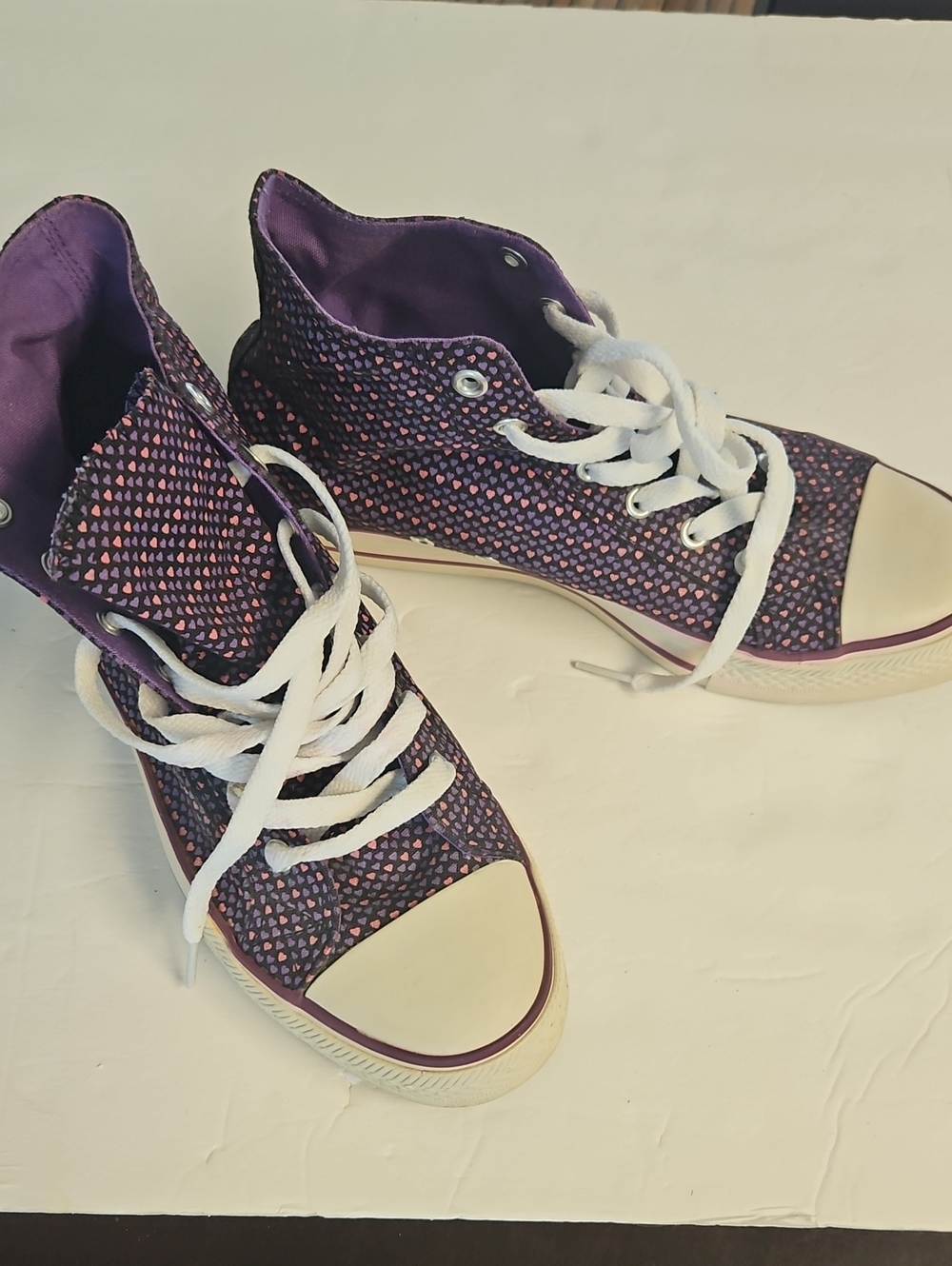 Airwalk Purple High-Top Sneakers with Pink Heart Dot Pattern